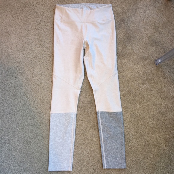 Outdoor Voices Pants - OV 7/8 Dipped Leggings